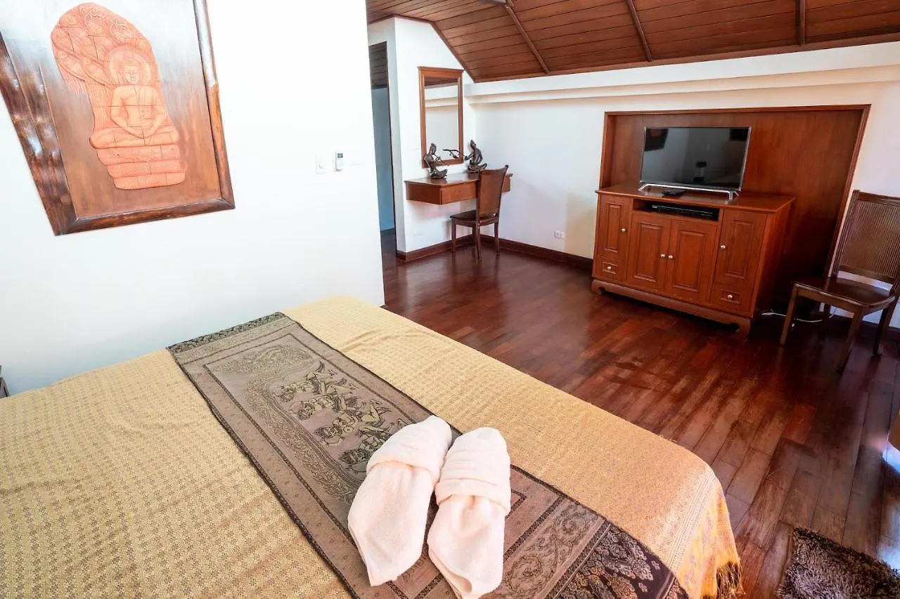 Amazing Beachfront Villa Ko Lanta タイ王国