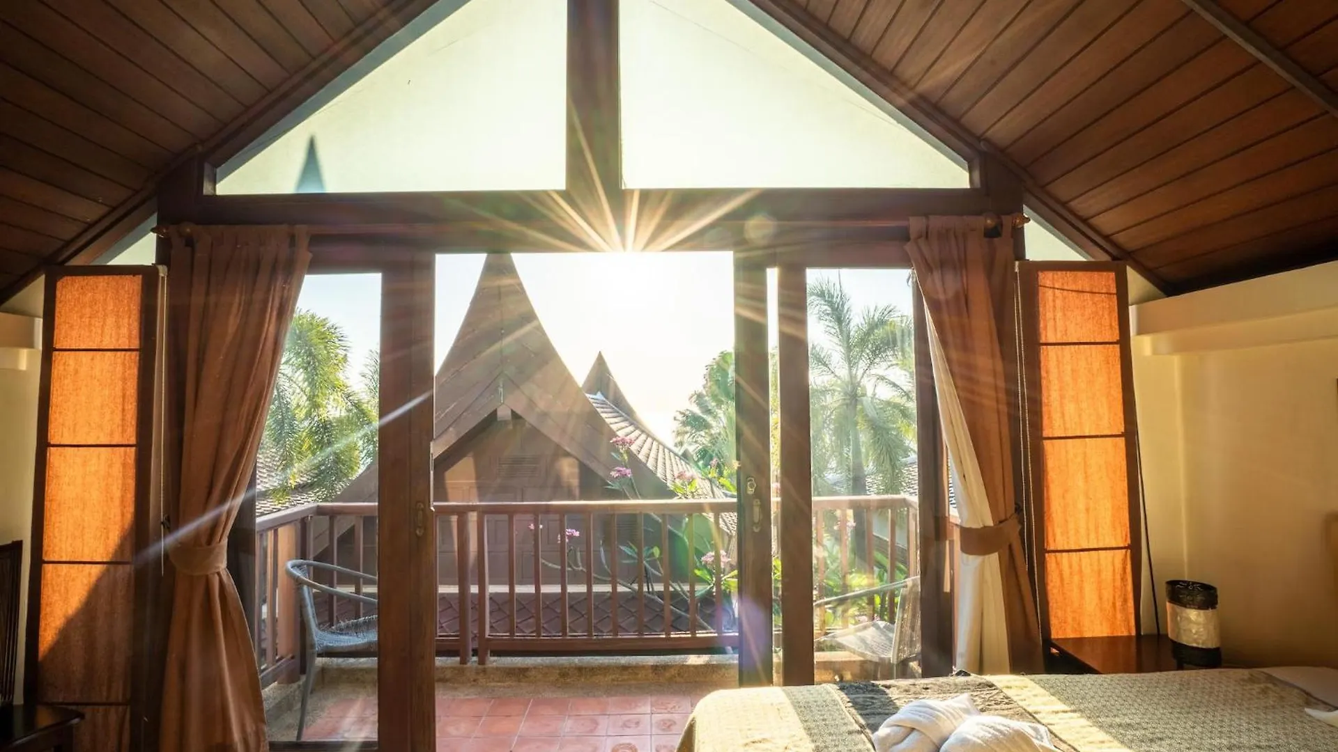 Amazing Beachfront Villa Ko Lanta